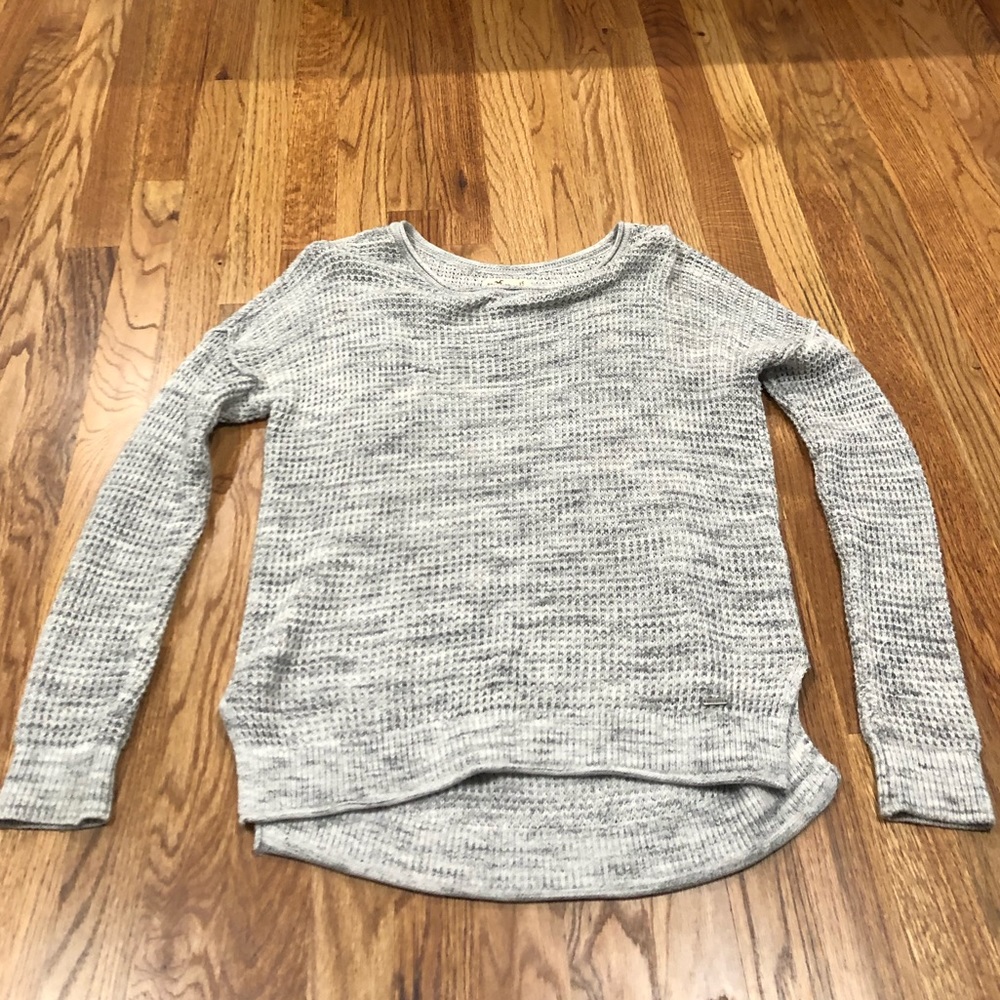Holister sweater